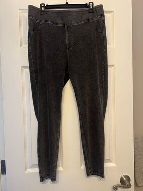 Halara Black Stretch Denim Jeans